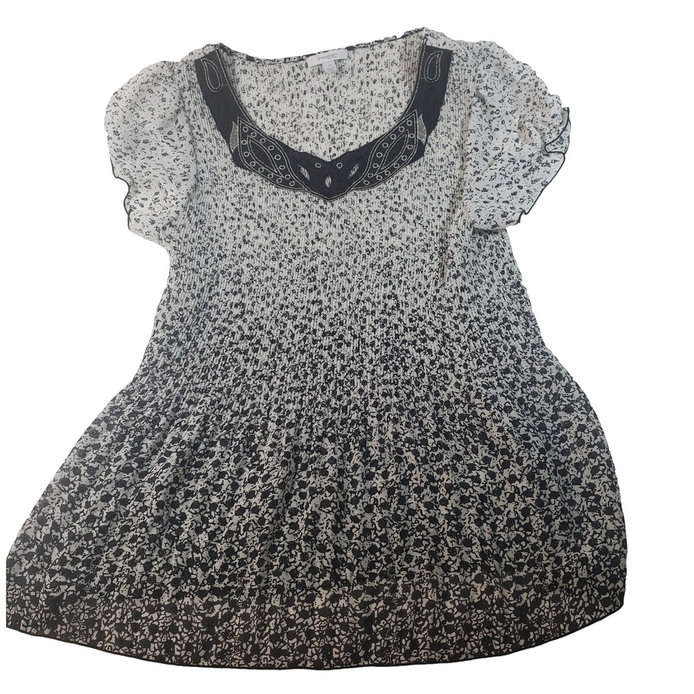 Dressbarn Woman 2X Black White Pleated Beaded V-Neck Flutter Sleeve‎ Blouse